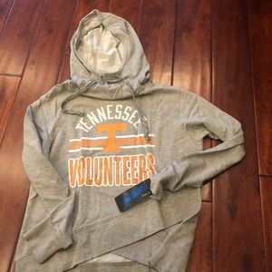 UT SWEATSHIRT. - Juniors size XL 15-17- NWT